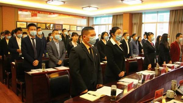 擘画新蓝图，开启新征程║保山市中医医院第五届第二次职工代表大会顺利召开(图2)